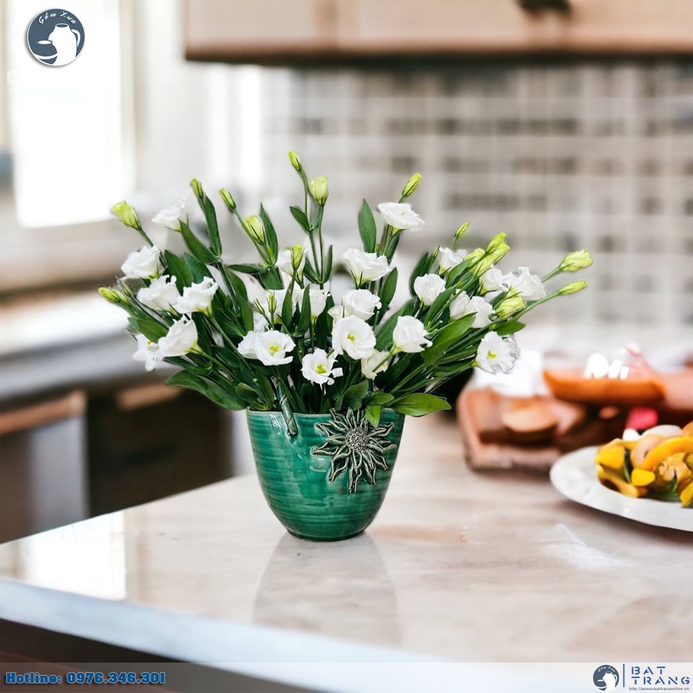 Giỏ hoa hướng dương đắp nổi men xanh ngọc lục bảo Bát Tràng sang trọng