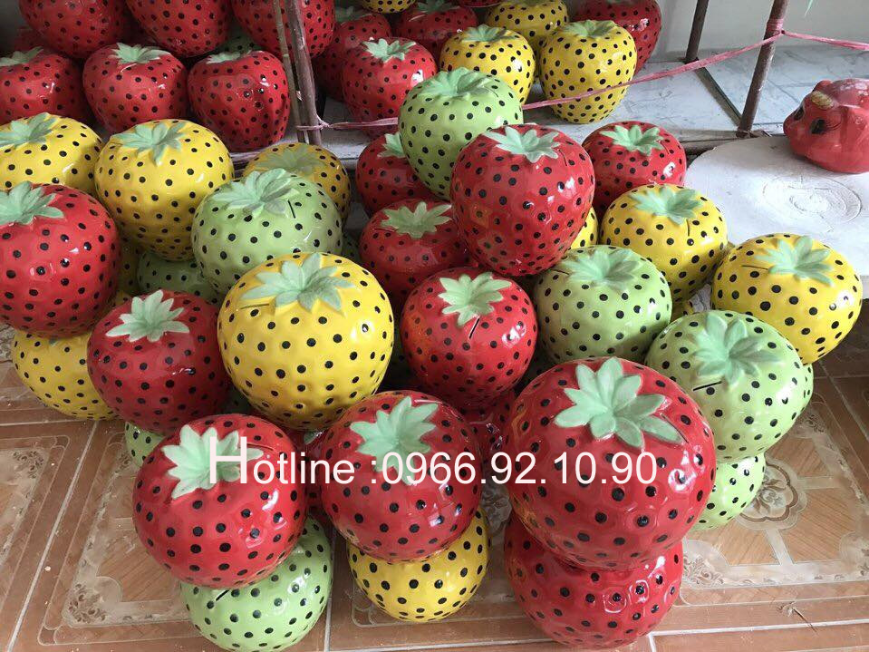 Gốm sứ Dâu tây tiết kiệm Bát Tràng nhiều màu quà tặng độc đáo tiện lợi