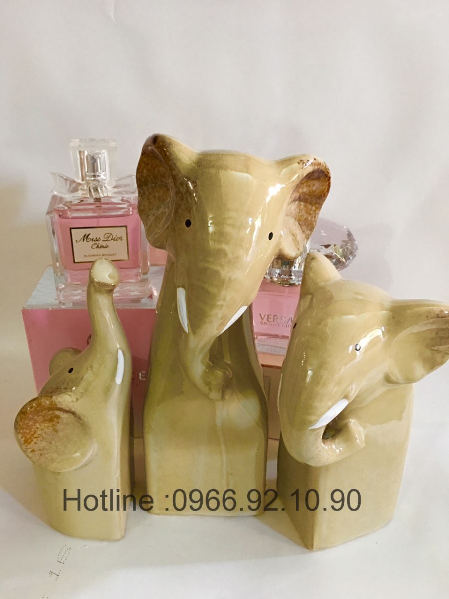 Gia đình voi nâu sứ cao cấp trang trí nội thất quà tặng độc đáo