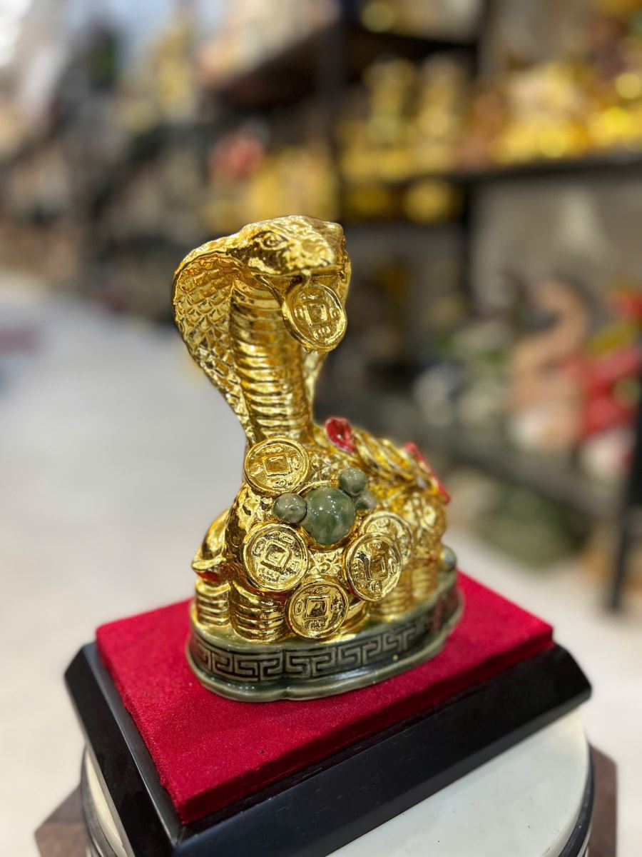 Rắn Tài Lộc dát vàng Bát Tràng sang trọng quà phong thủy