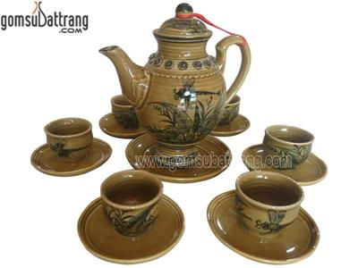 Bộ ấm chén men vàng hoạ tiết chuồn khoai cổ tinh tế giá tốt 