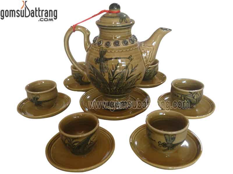 Bộ ấm chén men vàng hoạ tiết chuồn khoai cổ tinh tế giá tốt
