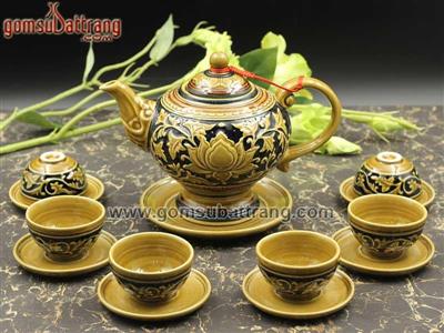 Bộ ấm trà hoa sen nổi đen sành Bát Tràng sang trọng tinh tế 