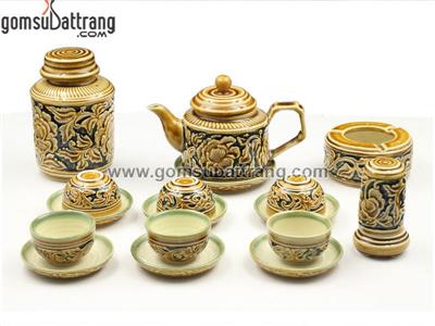 Ấm chén hoa phù dung quai vuông men vàng tặng phụ kiện giá tốt 