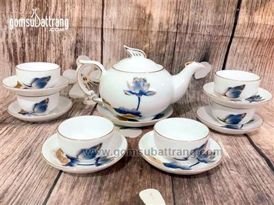 Bộ ấm chén trắng hoa sen vàng kim sang trọng tặng khách hàng 