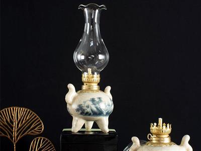 Đèn thờ sứ Bát Tràng ba chân men rạn sang trọng tiện lợi 