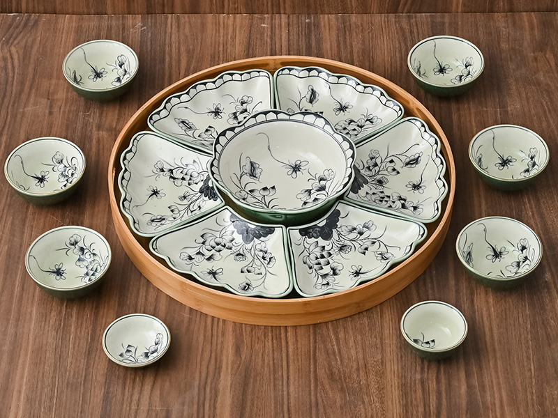 Bộ mặt trời sứ Bát Tràng họa tiết chuồn, sang trọng tiện dụng