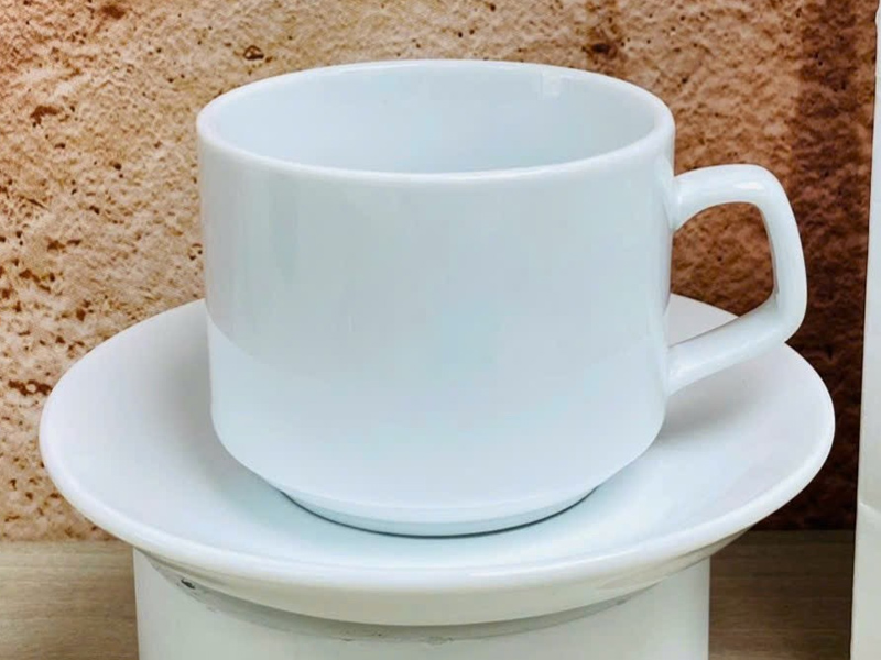 Cốc sứ quai vuông 250ml kèm đĩa kê sang trọng tiện lợi