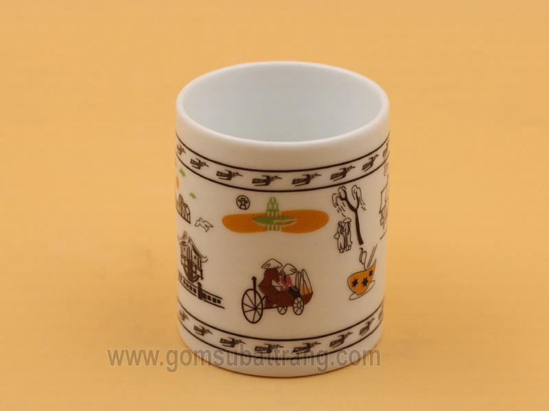 Cốc sứ Bát Tràng trụ đứng in ảnh Hà Nội quà tặng độc đáo