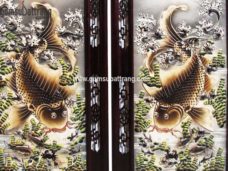 Tranh lý ngư vọng nguyệt đắp nổi thủ công màu sắc sống động trang trí phòng