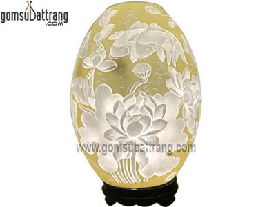 Đèn xông tinh dầu mini khắc sen chép vàng tiện lợi độc đáo 