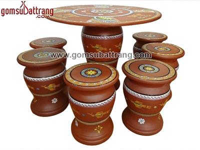 Bộ bàn ghế họa tiết trống đồng 77cm đẹp sang tiện dụng 