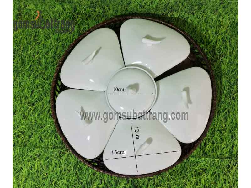 Khay mứt bánh kẹo gốm sứ Bát Tràng hoa 5 cánh sang trọng