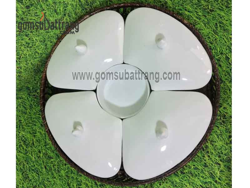 Khay mứt bánh kẹo men trắng 4 cánh gốm sứ Bát Tràng đẹp