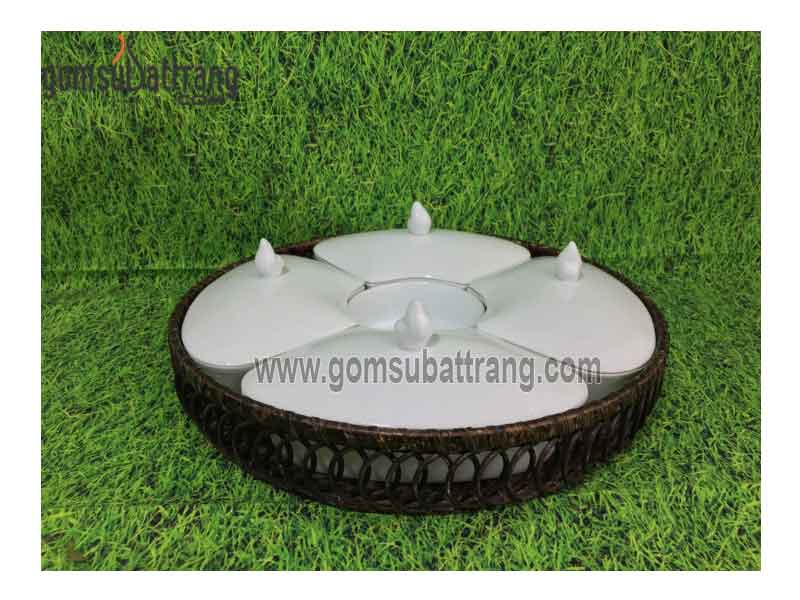 Khay mứt bánh kẹo men trắng 4 cánh gốm sứ Bát Tràng đẹp