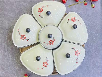 Bộ khay mứt kẹo sứ Bát Tràng đẹp, sang trọng, nâng tầm lễ Tết 