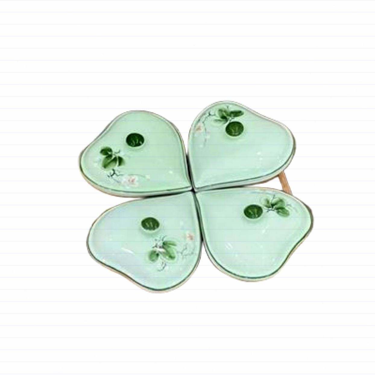 Bộ 4 mứt kẹo trái tim sang trọng tặng kèm khay gỗ đẹp 