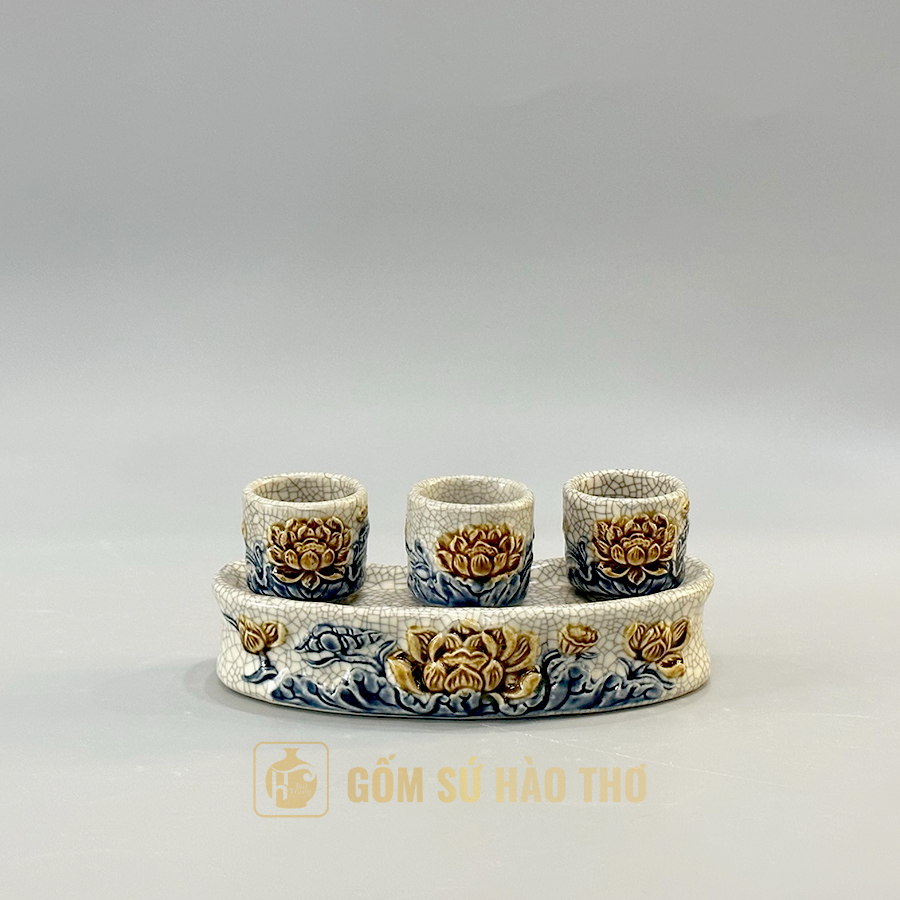 Kỷ ngai DT28R18 3/5 chén xanh lam men rạn độc đáo 