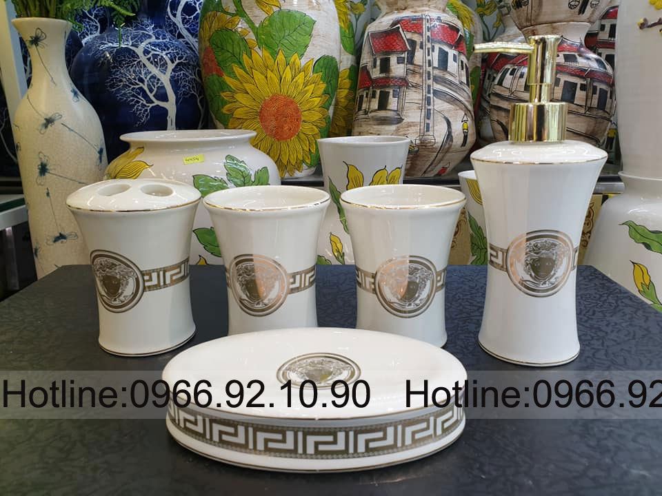 Bộ phụ kiện nhà tắm Versace sứ vàng sang trọng tiện ích