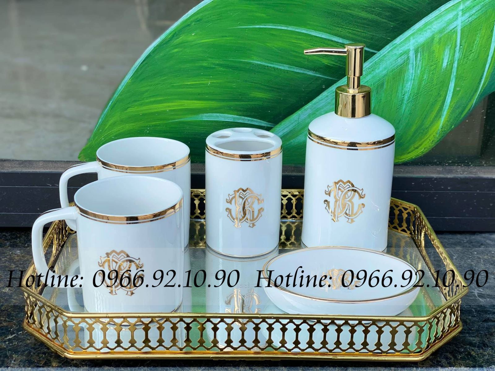 Bộ đồ dùng nhà tắm Roberto Cavalli gốm sứ sang trọng kèm khay tiện lợi 