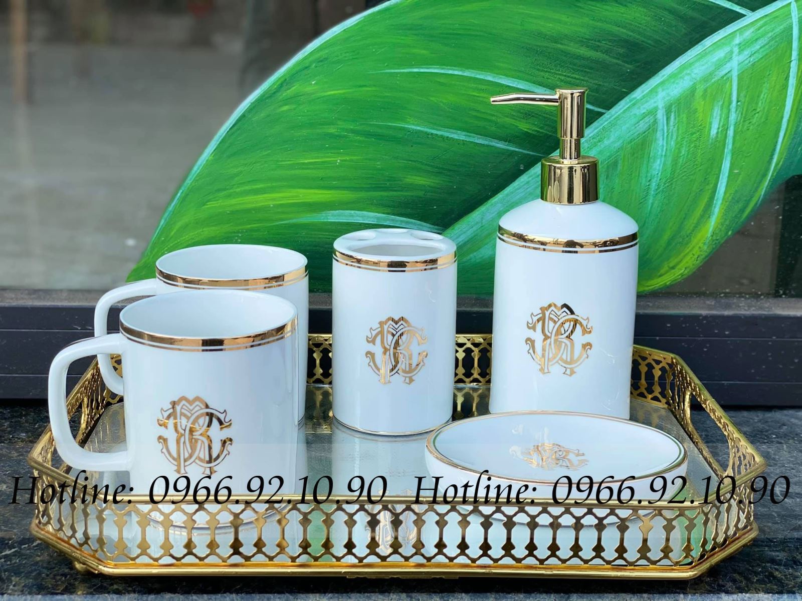 Bộ đồ dùng nhà tắm Roberto Cavalli gốm sứ sang trọng kèm khay tiện lợi