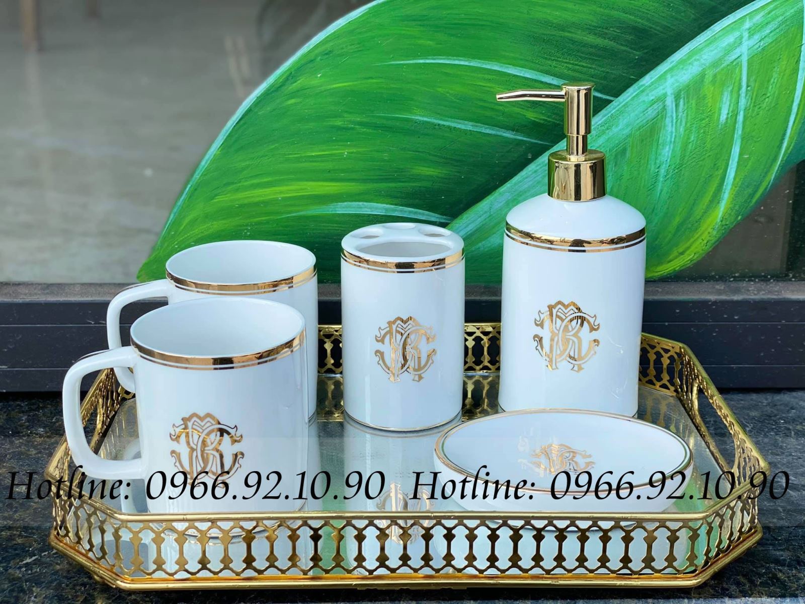 Bộ đồ dùng nhà tắm Roberto Cavalli gốm sứ sang trọng kèm khay tiện lợi