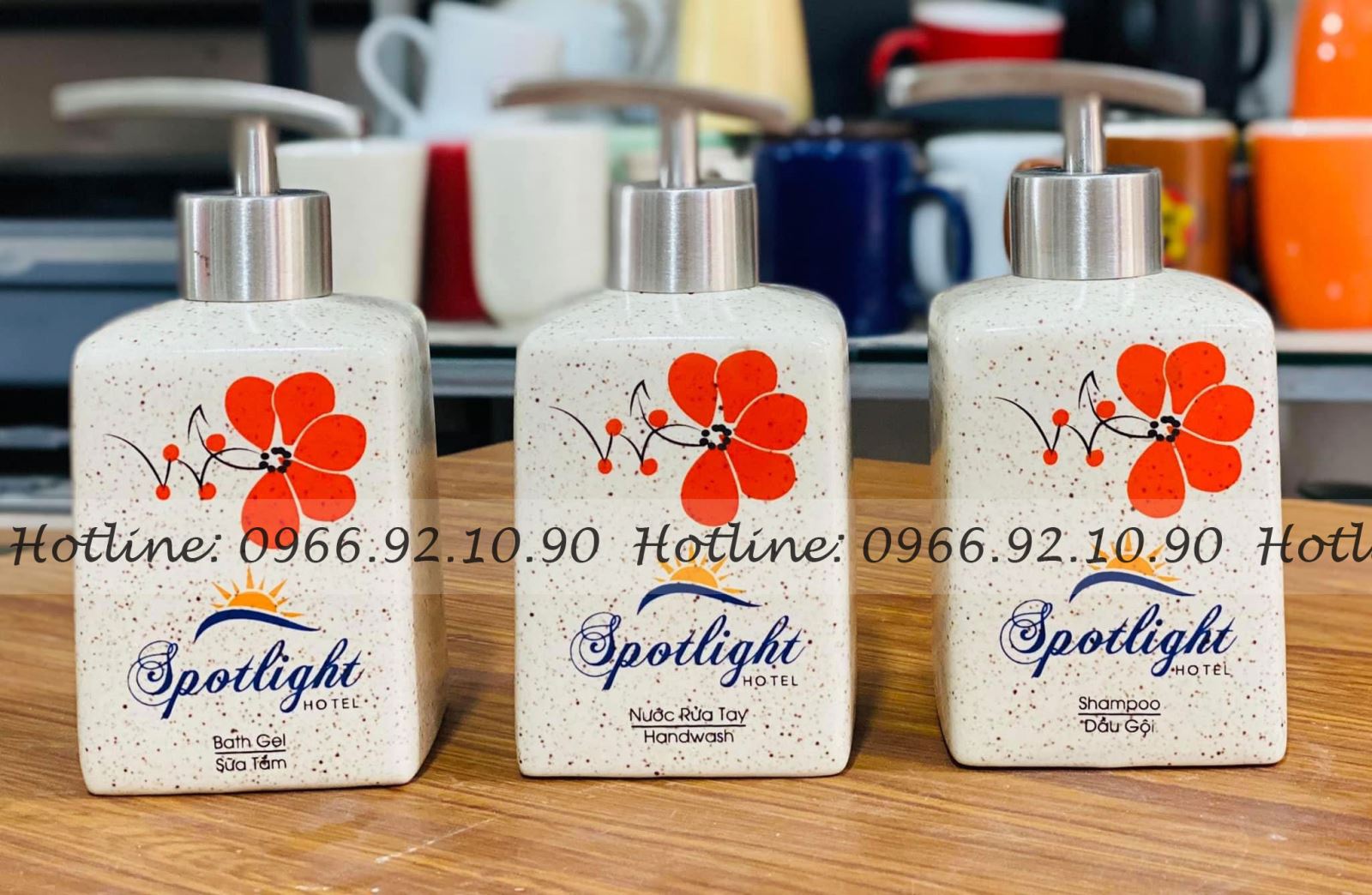 Bình chiết dầu gội sữa tắm hoa đào vuông nhỏ tiện lợi khách sạn
