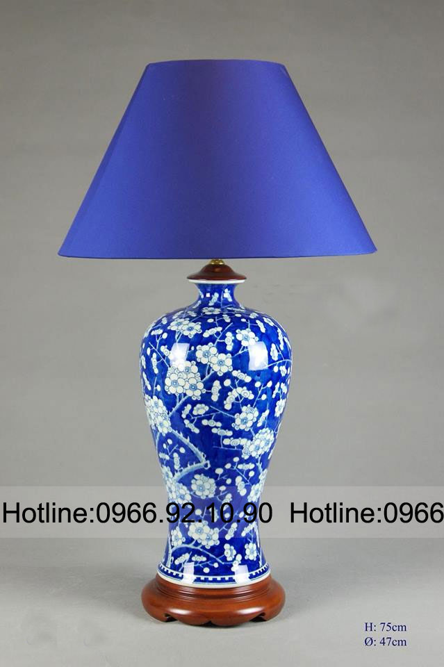 Đèn bàn gốm sứ cao cấp xanh coban vẽ hoa đào tinh xảo quà tặng
