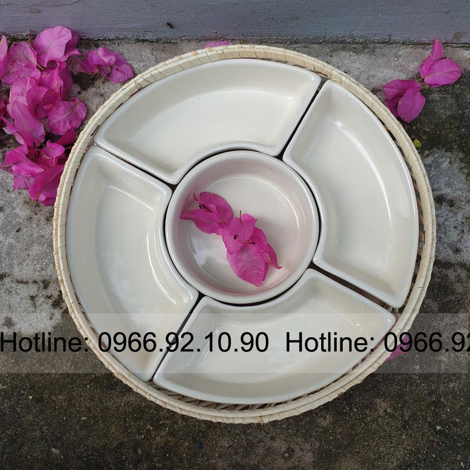 Khay mứt gốm sứ Bát Tràng cao cấp 5 ngăn có nắp mây tre tiện ích