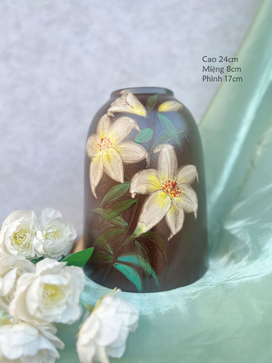 Lọ chuông nâu họa tiết hoa cao 24cm trang trí độc đáo