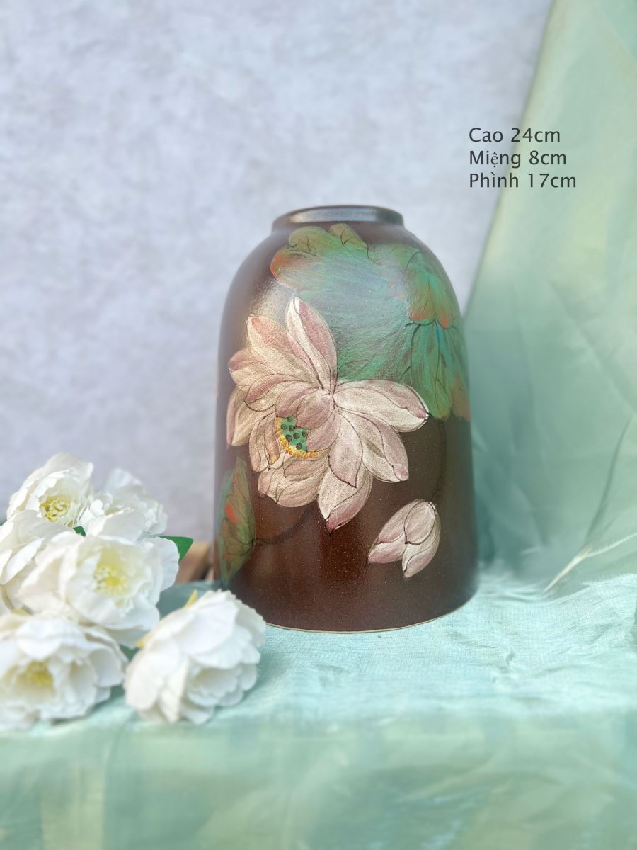 Lọ chuông nâu họa tiết hoa cao 24cm trang trí độc đáo