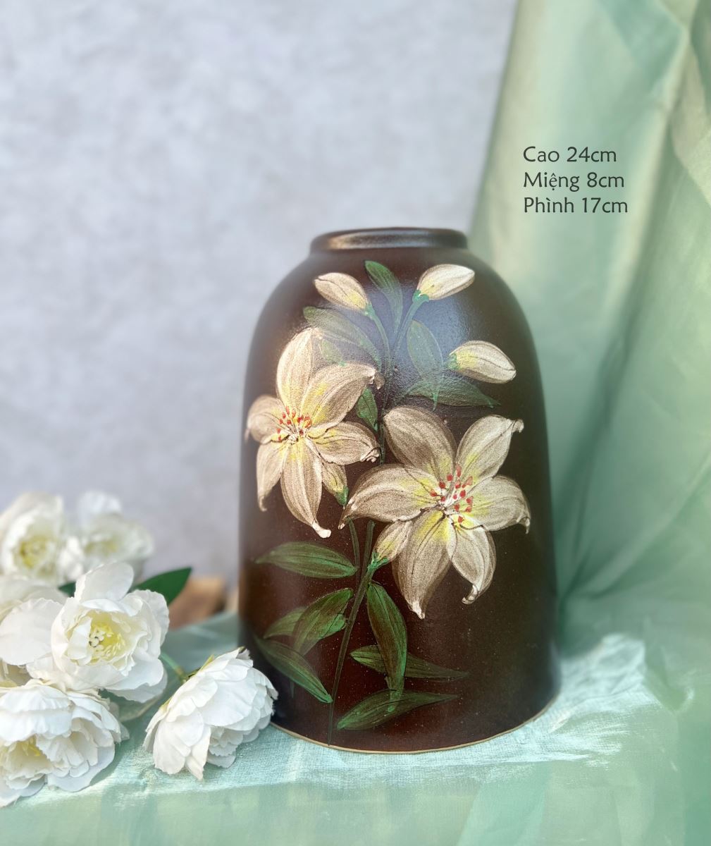 Lọ chuông nâu họa tiết hoa cao 24cm trang trí độc đáo 