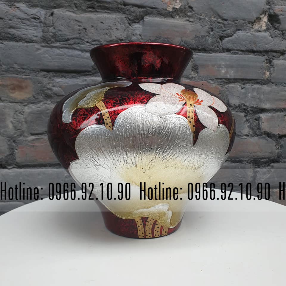 Vò phễu họa tiết hoa sen đỏ mận Bát Tràng cao 26cm sang trọng