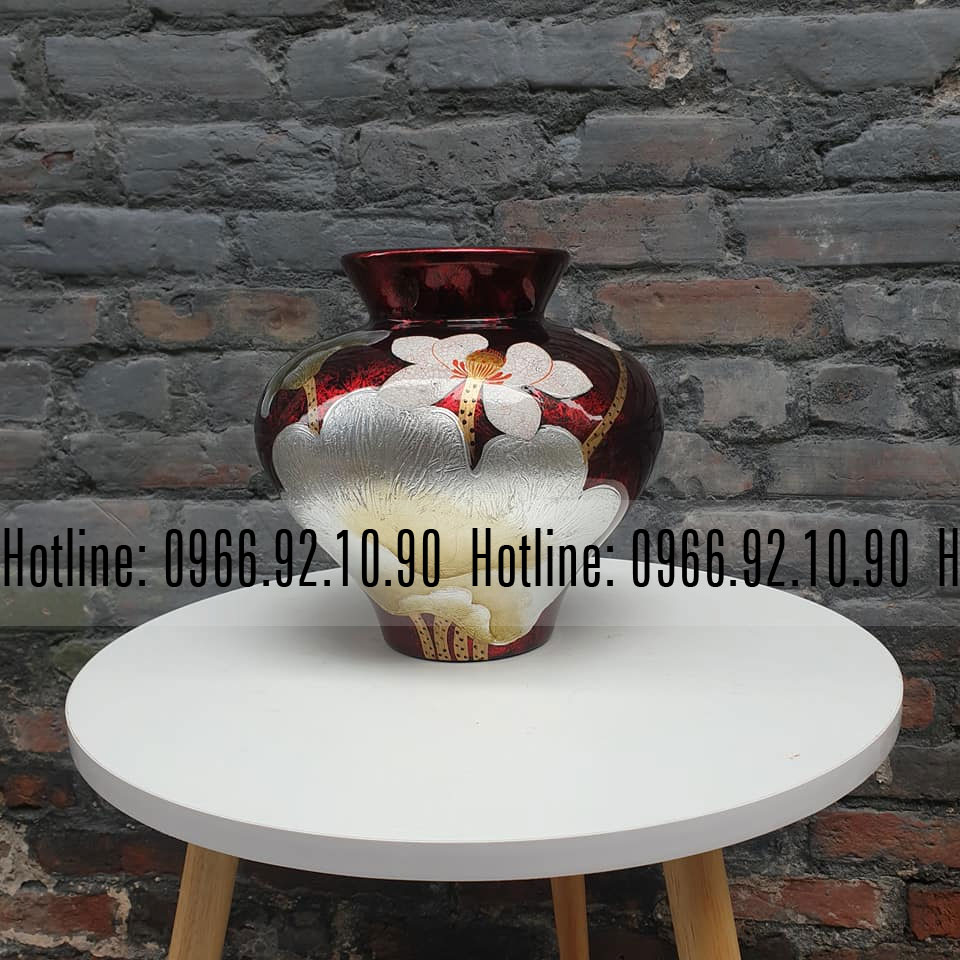 Vò phễu họa tiết hoa sen đỏ mận Bát Tràng cao 26cm sang trọng