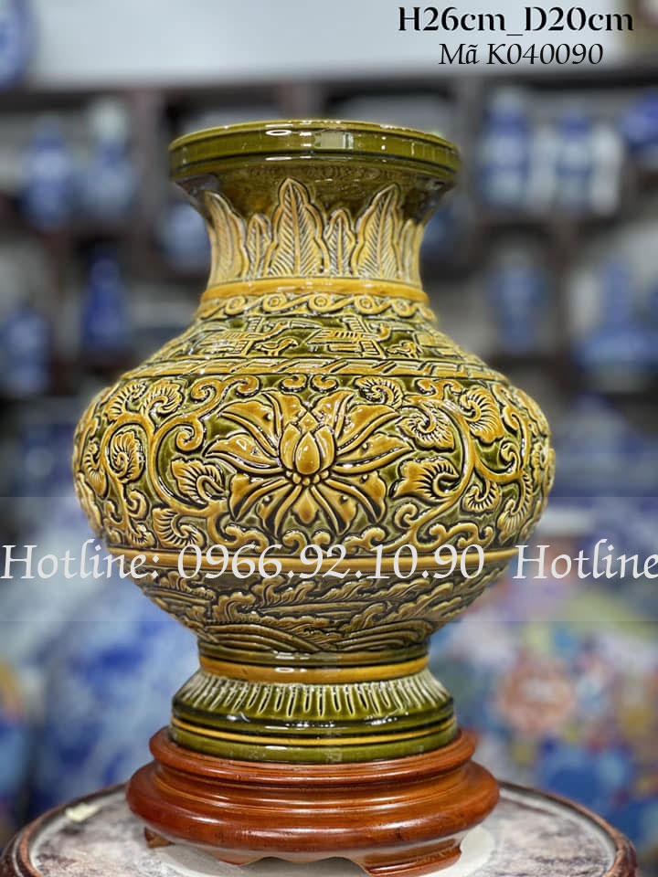 lọ khắc tay thủ công hoa dây cổ cúp cao 26cm đẹp Bát Tràng