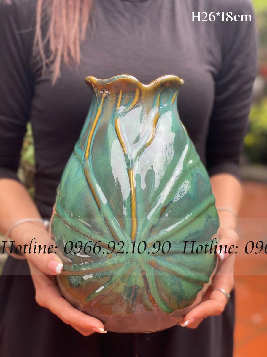 Lọ hoa gốm sứ lá sen cuốn thấp H26cm độc đáo tinh tế Bát Tràng