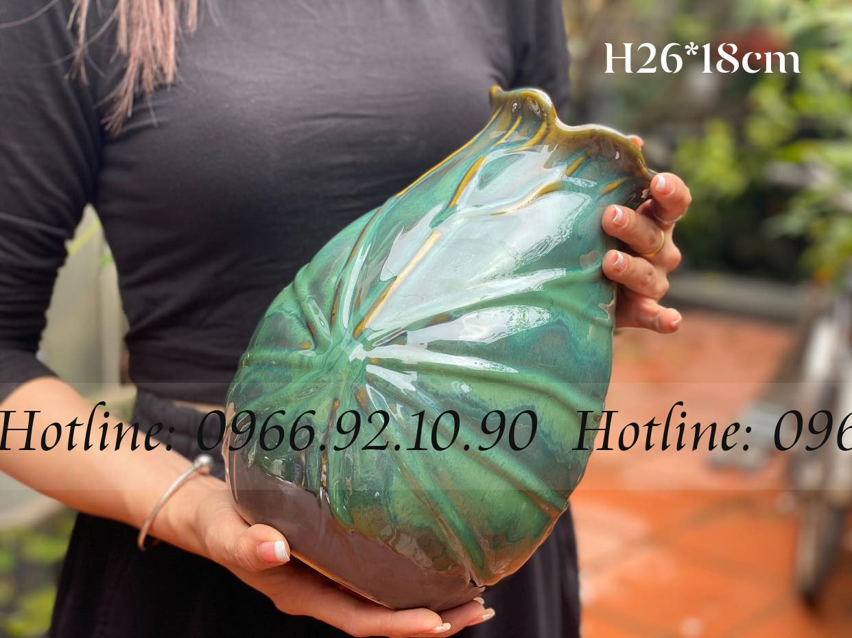 Lọ hoa gốm sứ lá sen cuốn thấp H26cm độc đáo tinh tế Bát Tràng