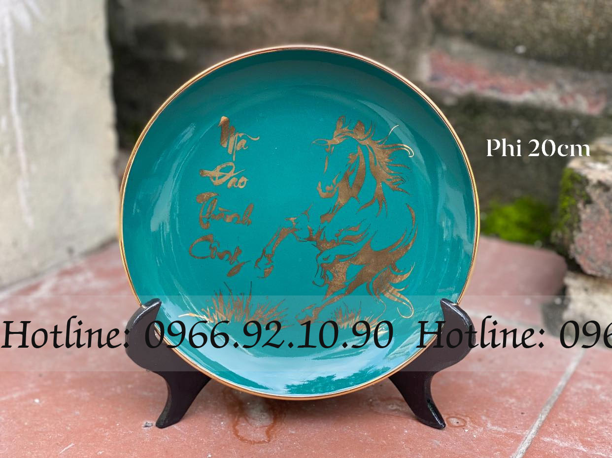 Đĩa trưng bày xanh Mã Đáo Thành Công 20cm sang trọng độc đáo