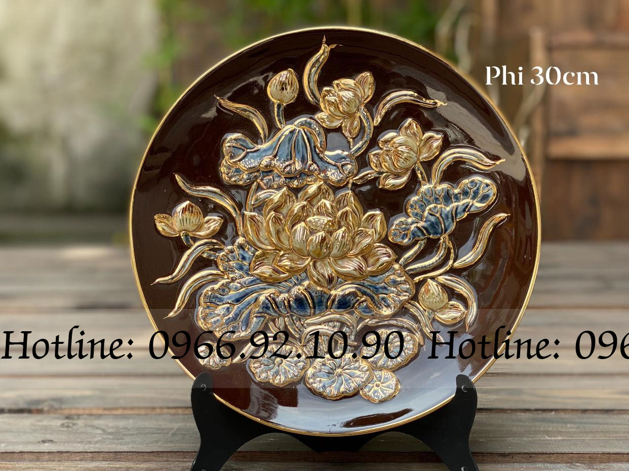 Đĩa trang trí hoa sen 30cm đắp nổi vẽ vàng sang trọng quà tặng Đĩa trang trí hoa sen 30cm đắp nổi vẽ vàng sang trọng quà tặng