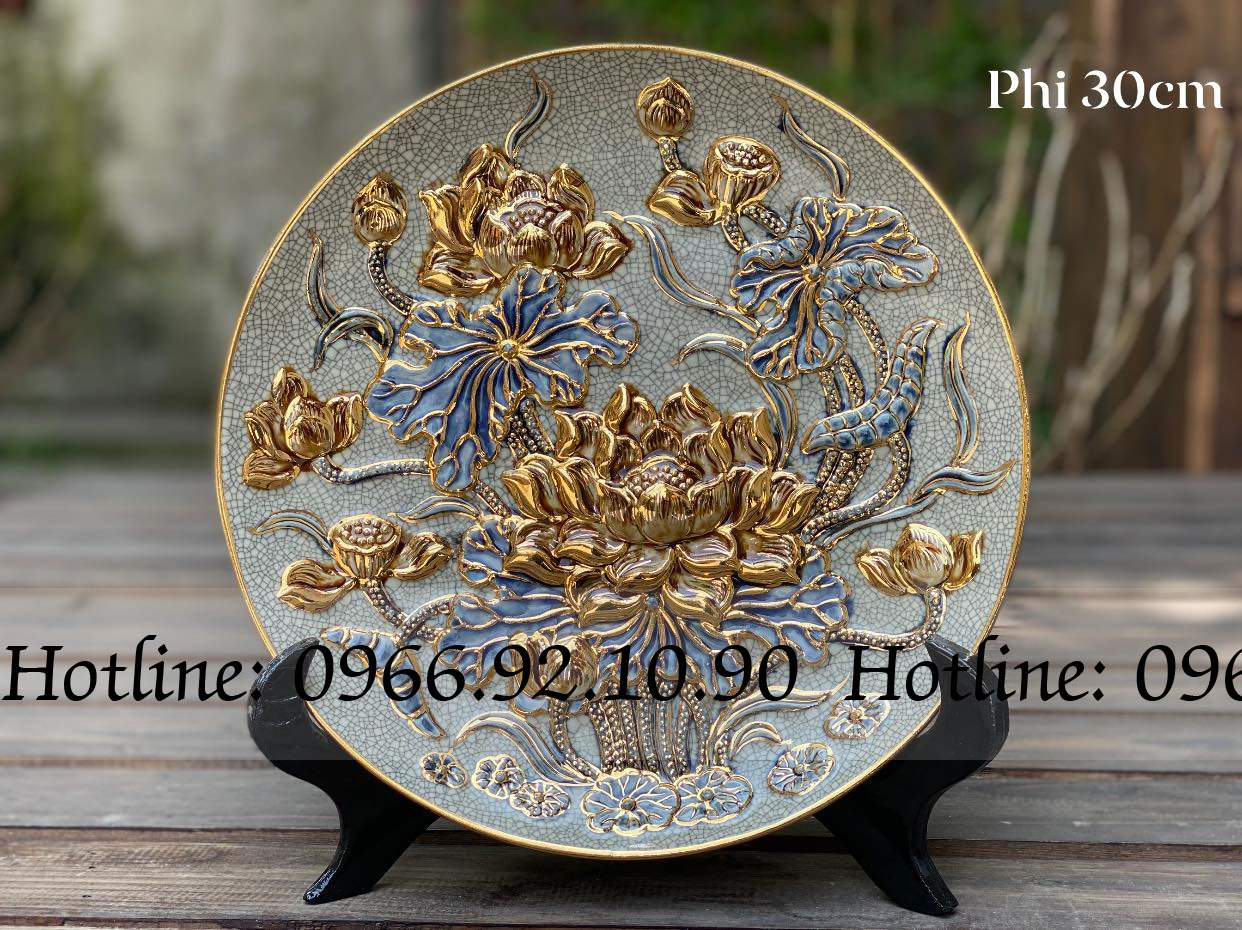 Đĩa cảnh Hoa Sen đắp nổi vàng men rạn Bát Tràng đẹp sang trọng