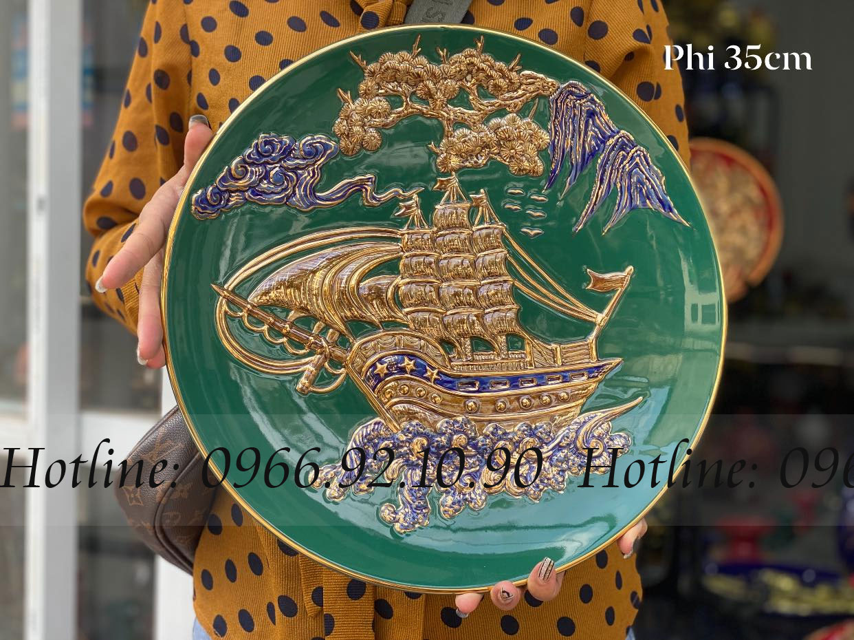 Đĩa cảnh THUYỀN BUỒM xanh lục vẽ vàng quà tặng phong thủy đẹp