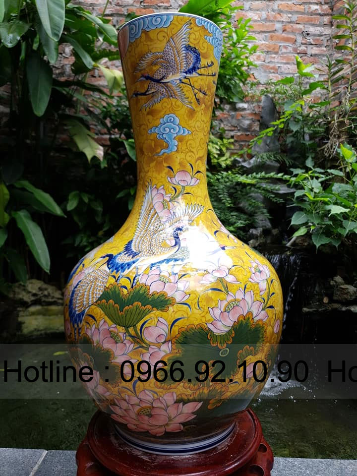 Lọ tỏi cổ thẳng vẽ sen hạc vàng phong thủy trang trí may mắn tài lộc