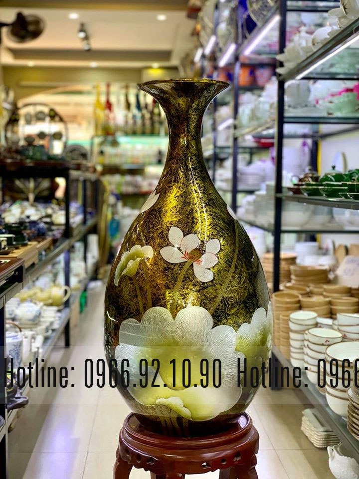 Lọ tỳ bà sơn mài khảm trai Bát Tràng họa tiết sen đẹp cao cấp 87cm