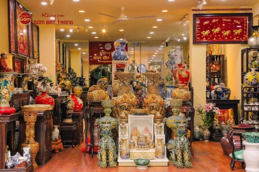 Bộ Bàn Ăn 10 Người Men Ngọc Trai Gốm Sứ Cao Cấp Sang Trọng