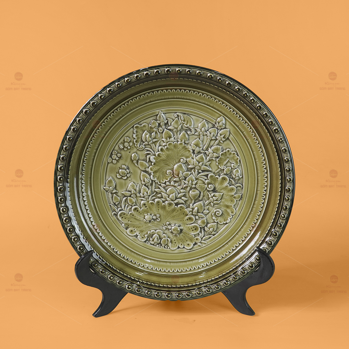 Đĩa Gốm Bát Tràng Hoa Sen Đắp Nổi 35cm Sang Trọng Quà Tặng 